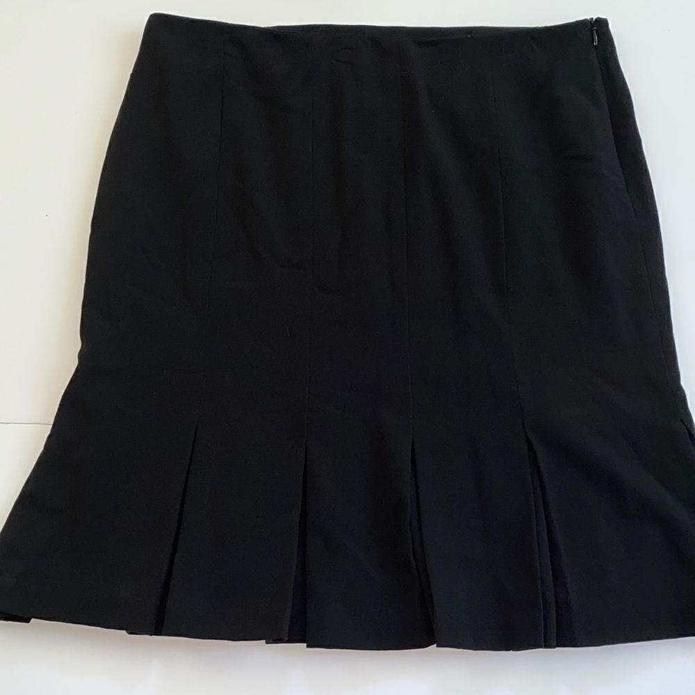 AGB office skirt 
